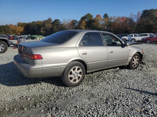 1999 Toyota Camry LE