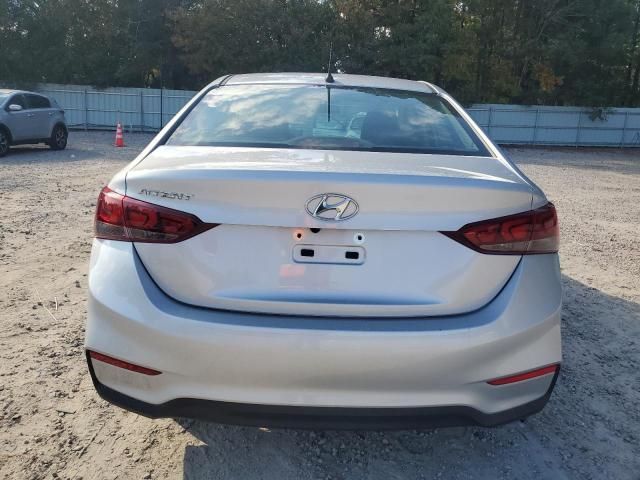 2022 Hyundai Accent SE