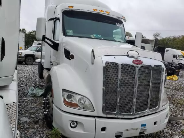 2014 Peterbilt 579