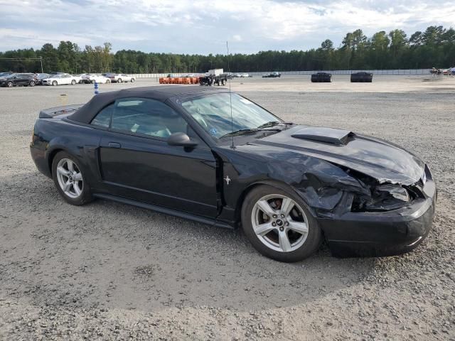 2000 Ford Mustang