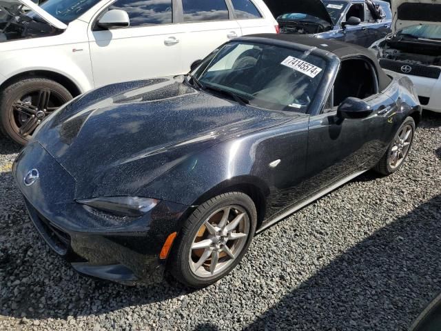 2016 Mazda MX-5 Miata Sport