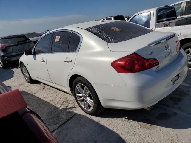 2015 Infiniti Q40