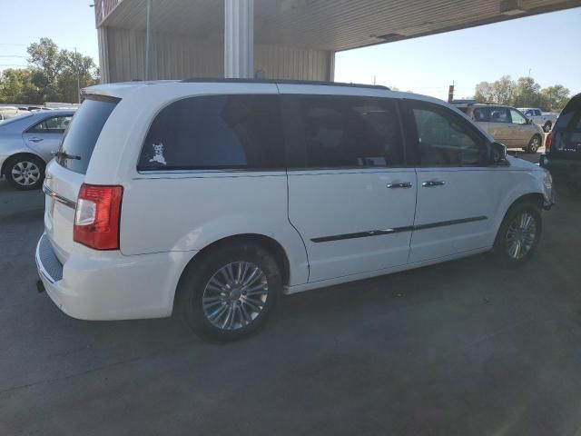 2015 Chrysler Town & Country Touring L