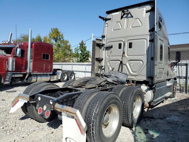 2016 Freightliner Cascadia 125