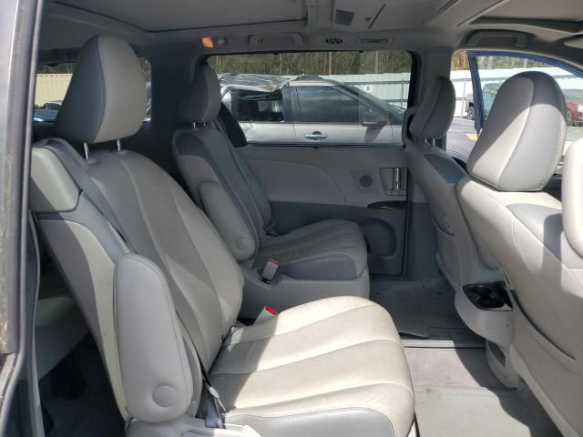 2012 Toyota Sienna XLE