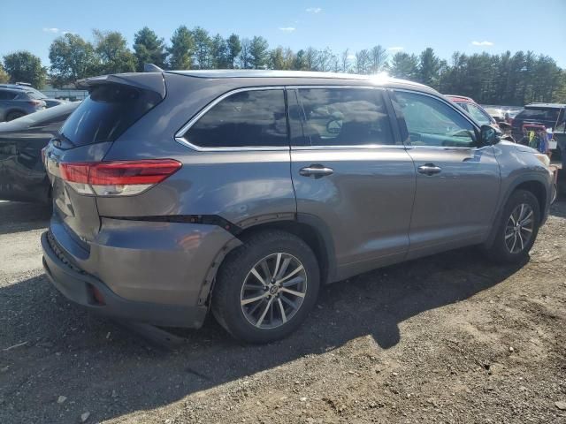 2018 Toyota Highlander SE