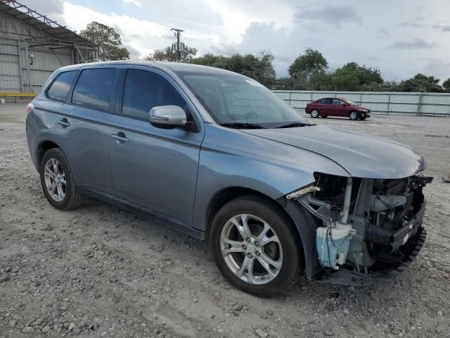 2014 Mitsubishi Outlander SE