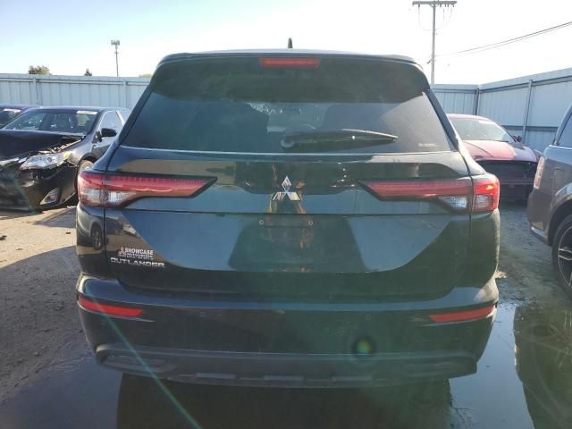 2022 Mitsubishi Outlander ES