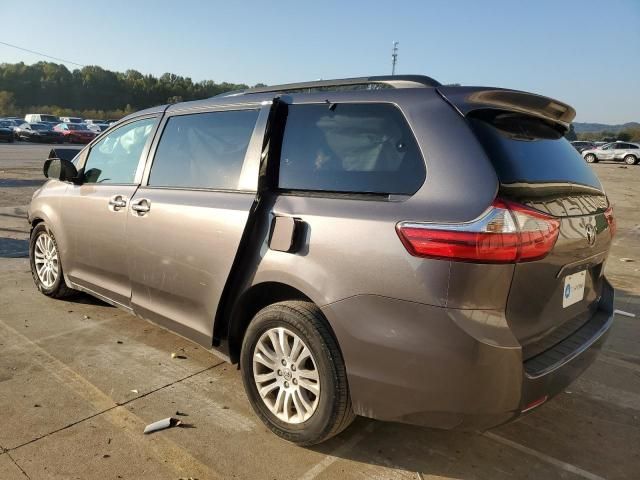 2015 Toyota Sienna XLE