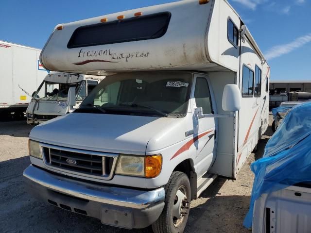 2008 Ford Econoline E450 Super Duty Cutaway Van