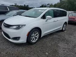 Chrysler Vehiculos salvage en venta: 2017 Chrysler Pacifica Touring L