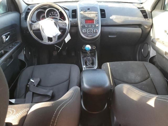 2013 KIA Soul +