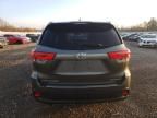 2017 Toyota Highlander SE