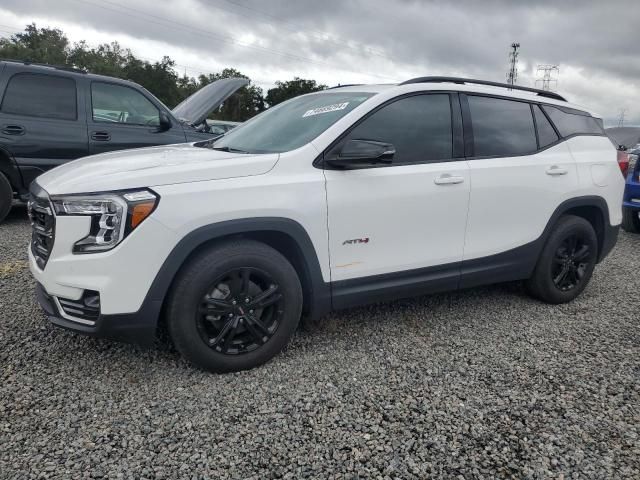 2022 GMC Terrain AT4