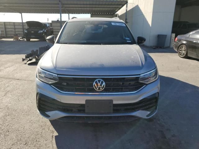 2022 Volkswagen Tiguan SE R-LINE Black