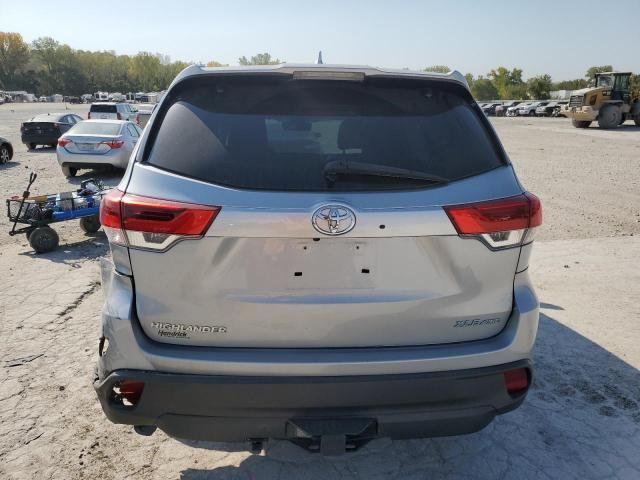 2019 Toyota Highlander SE