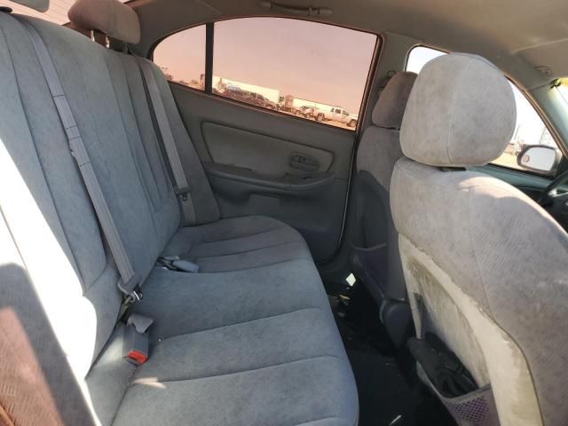 2004 Hyundai Elantra GLS