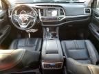 2017 Toyota Highlander SE