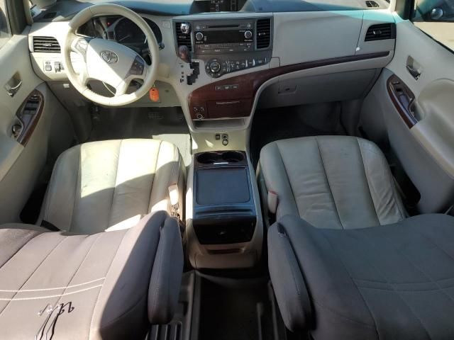 2012 Toyota Sienna XLE