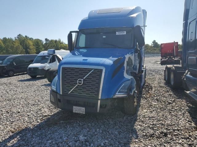 2022 Volvo VN VNL