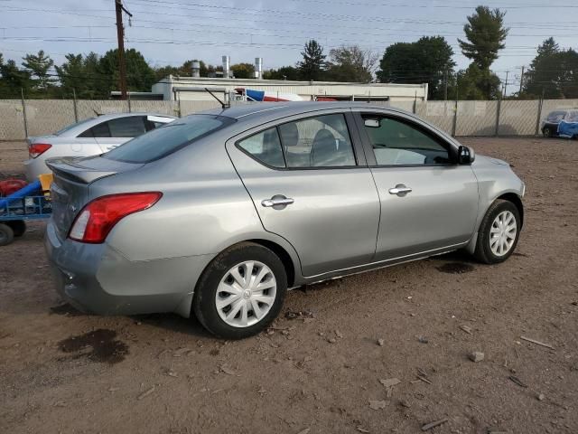 2013 Nissan Versa S