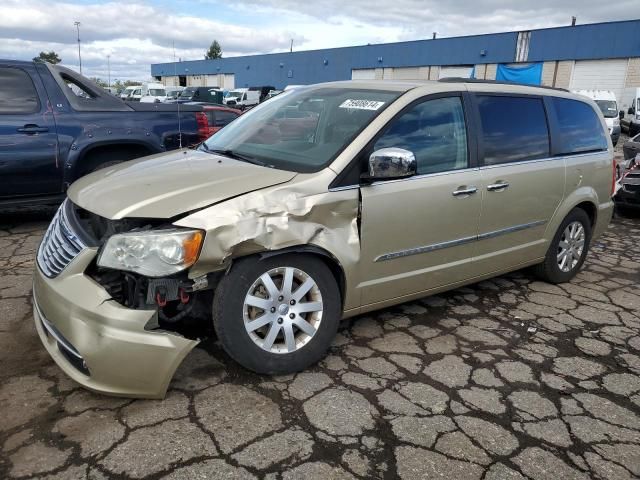 2012 Chrysler Town & Country Touring L