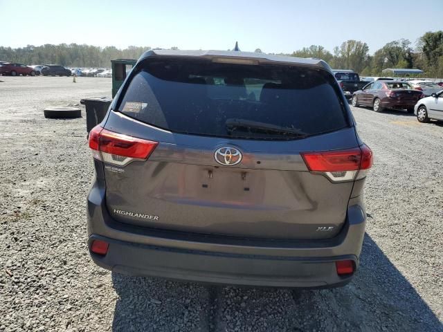 2019 Toyota Highlander SE