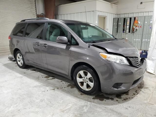 2012 Toyota Sienna LE