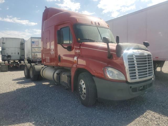 2014 Freightliner Cascadia 125