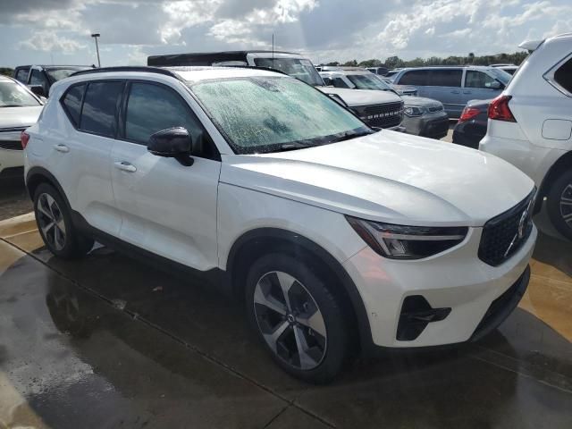 2024 Volvo XC40 Plus