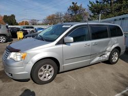 Vehiculos salvage en venta de Copart Cleveland: 2010 Chrysler Town & Country Touring