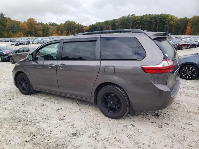 2015 Toyota Sienna XLE