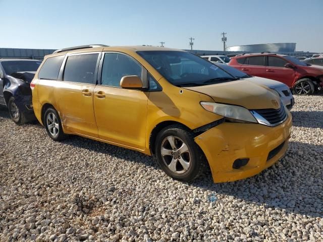 2013 Toyota Sienna LE