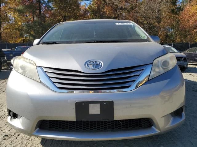 2015 Toyota Sienna LE