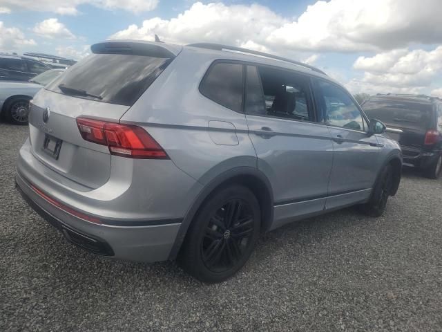 2022 Volkswagen Tiguan SE R-LINE Black