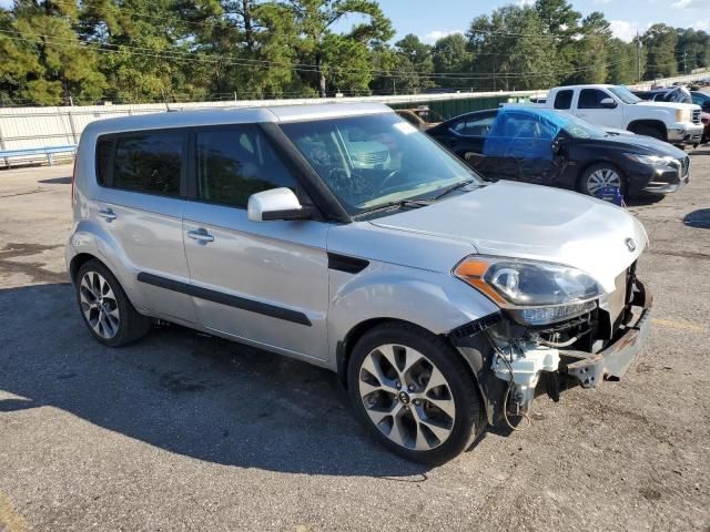 2013 KIA Soul +