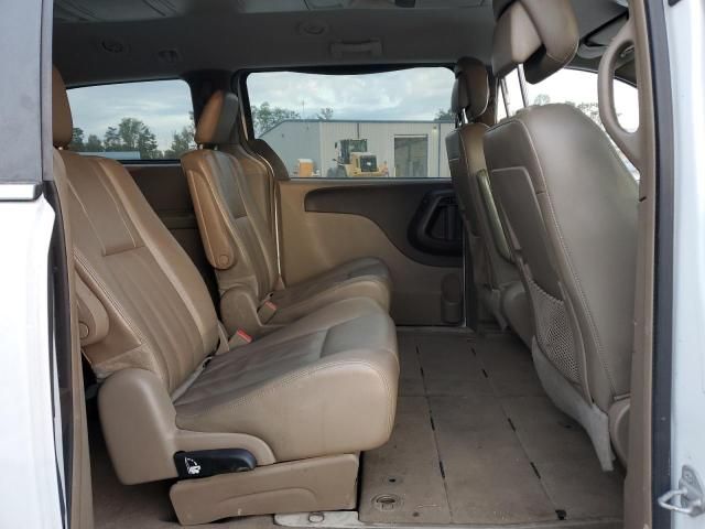 2014 Chrysler Town & Country Touring