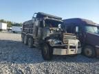 2005 Mack 700 CV700