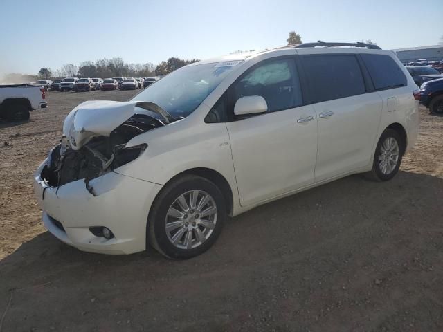 2017 Toyota Sienna XLE