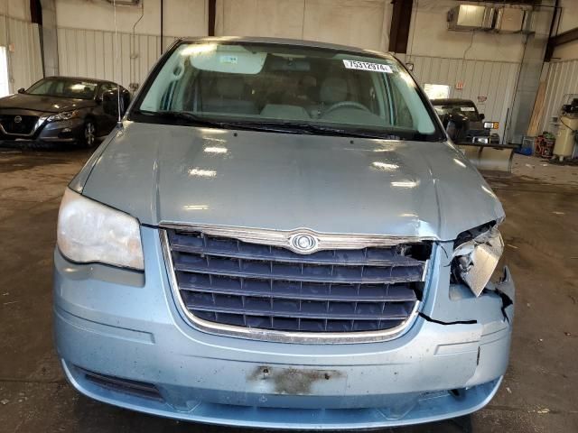 2008 Chrysler Town & Country LX