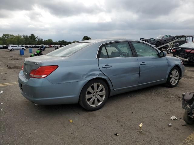 2005 Toyota Avalon XL