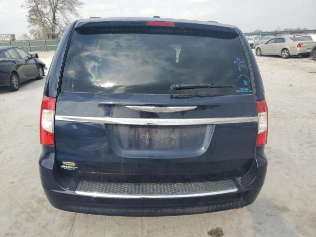 2012 Chrysler Town & Country Touring