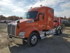 2016 Kenworth Construction T880