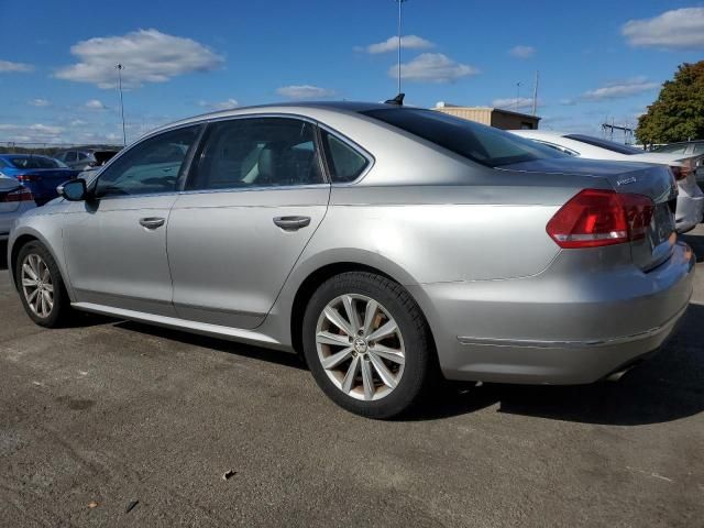 2012 Volkswagen Passat SEL