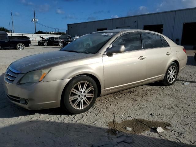 2005 Toyota Avalon XL