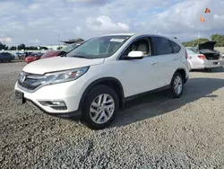 Carros salvage sin ofertas aún a la venta en subasta: 2015 Honda CR-V EX