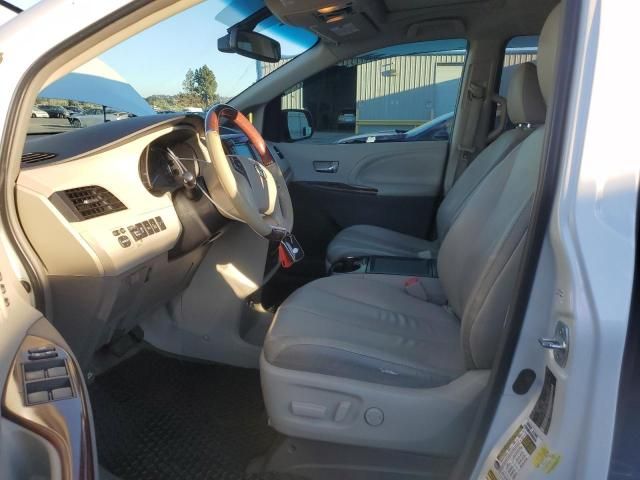 2014 Toyota Sienna XLE