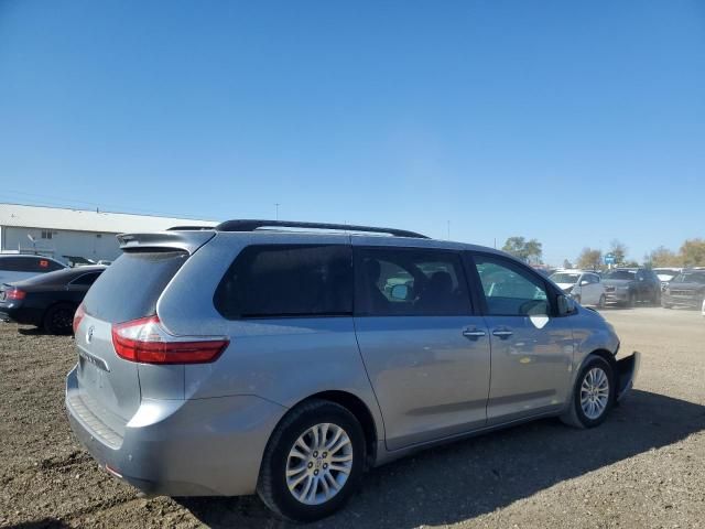 2015 Toyota Sienna XLE