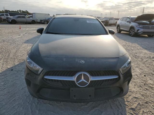 2019 Mercedes-Benz A 220