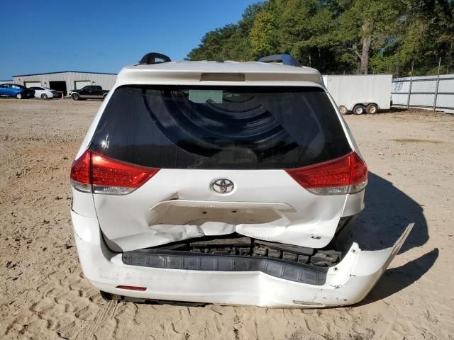 2011 Toyota Sienna LE